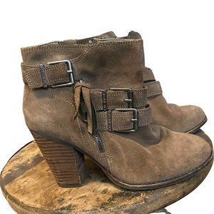 Gianni Bini Booties Size 6 brown